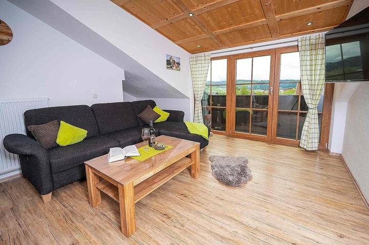 Ferienwohnung für 4 Personen, mit Balkon in Seeg - 3