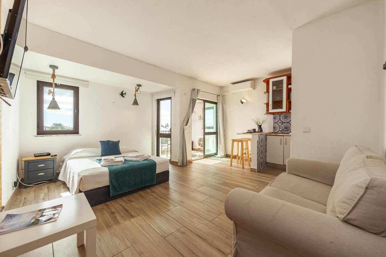 Ganze Wohnung, Ferienwohnung für 2 Personen mit Balkon in Santa Maria, Lagos