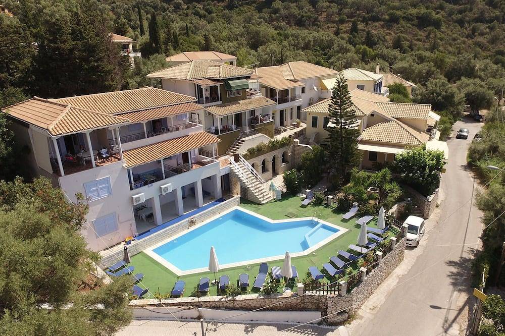 Una suite penthouse en el hotel Eptanisa in Poros (Léucade), Grecia