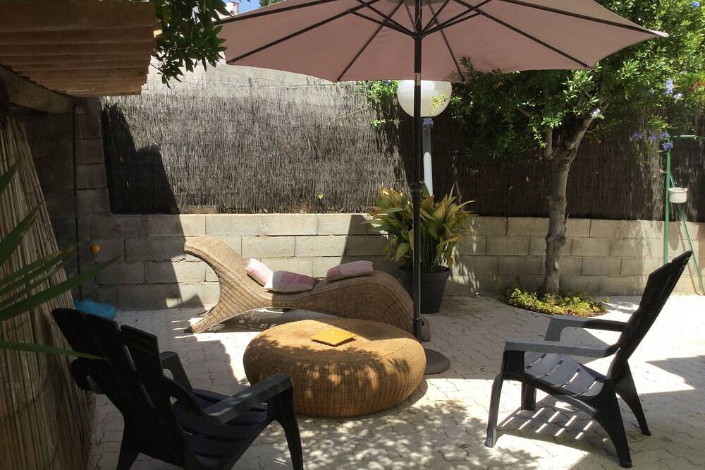 Appartamento intero, Apartment in house in Saint-Aygulf, Frejus