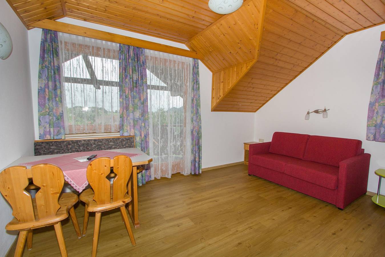 Lupinienweg - Fewo Nr.8 in Karavanke in Pohorje, Villach