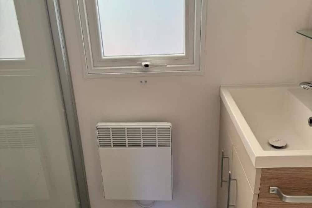 Bienvenue chez Jean - Your family oasis on the Rhone in Condrieu, Pilat Regional Nature Park