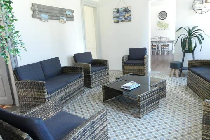 Location de vacances pour 14 personnes, avec terrasse à Tours-en-Vimeu