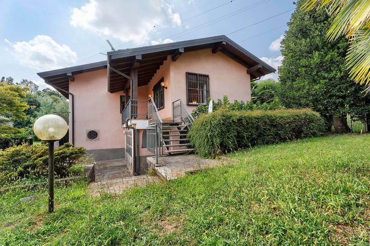 Villa für 7 Personen, mit Balkon und Seeblick sowie Garten, kinderfreundlich am Lago Maggiore - 2