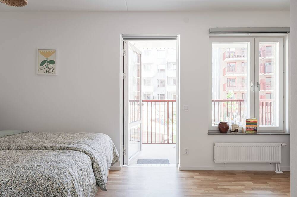 Ganze Wohnung, Large studio apartment in Limhamns Harbour Malmö in Väster, Malmö