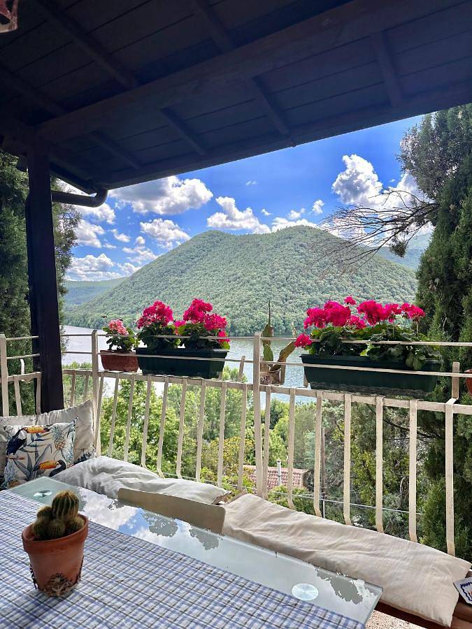 Piediluco "la magia del lago" in Terni, Valnerina