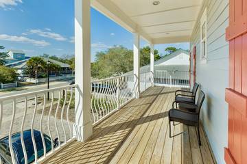 Vacation House for 22 Guests in Destin, Emerald Coast, Picture 3