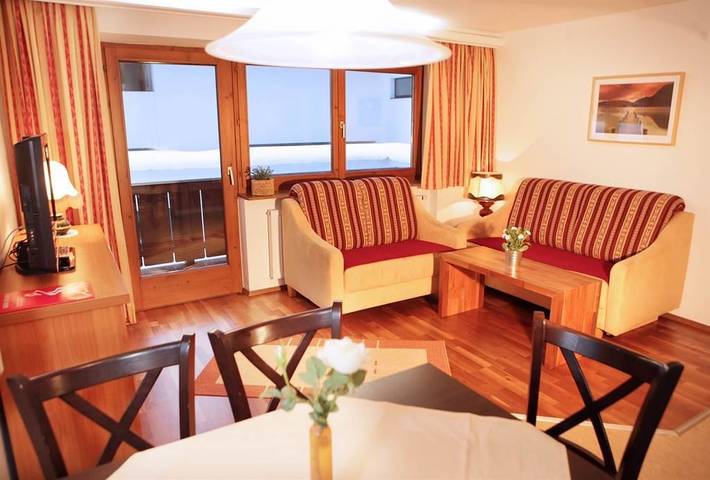 Ferienwohnung für 4 Personen, mit Balkon und Terrasse sowie Garten und Sauna in Lofer - 3