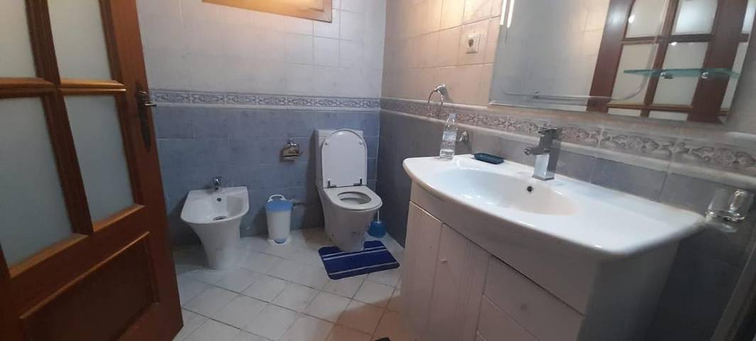 Gîte pour 11 personnes, avec balcon et piscine ainsi que jardin et vue dans Restinga Smir - 4