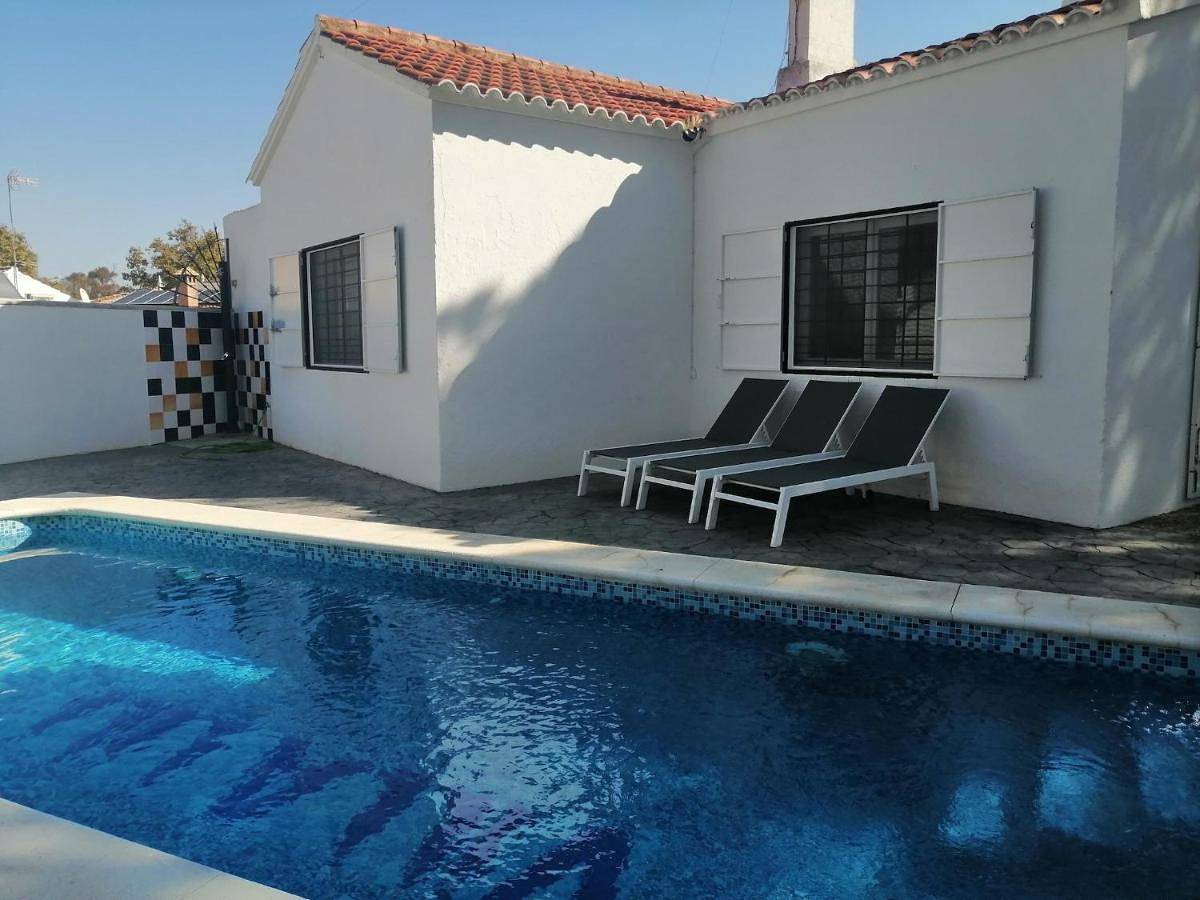 Villa in Isla Cristina near Santana Beach in Playa Central, Isla Cristina