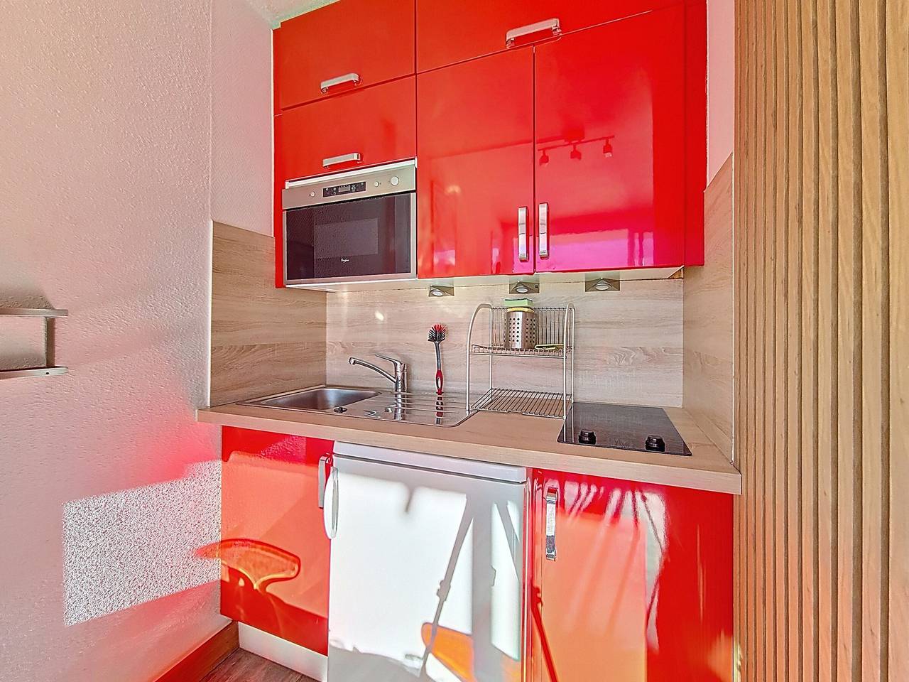 Ganzes Studio, Renoviertes helles Studio, Ski-in/Ski-out, Balkon, 3 Personen in Les Menuires, Saint-Martin-de-Belleville