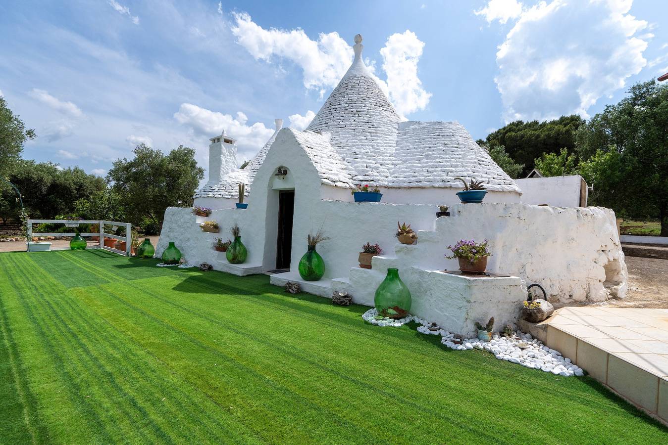 Villa "Trullo Libellula" con giardino privato, mini piscina privata e Wi-Fi in Ceglie Messapica, Salento