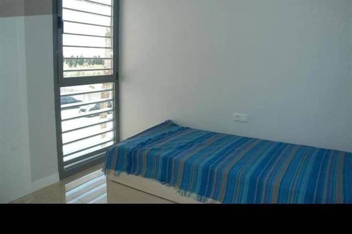 Appartement entier, Appartement de deux chambres en urbanisation avec pista padel. in El Verger, Costa Blanca