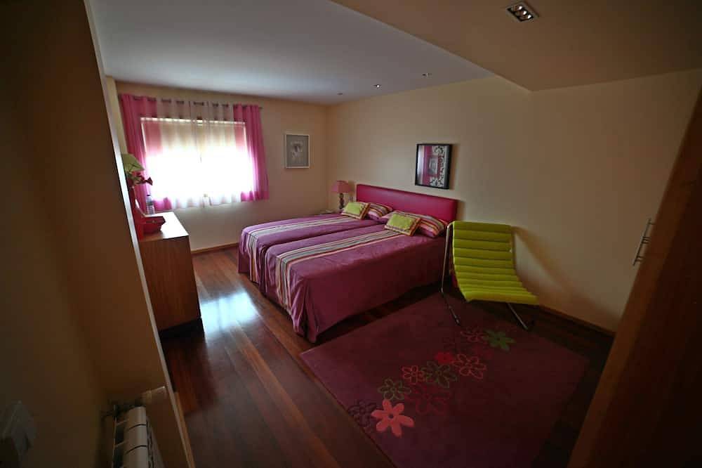 Apartamento entero, Apartamento de 3 habitaciones con piscina y garaje a 100 metros de la playa in Ria de Aveiro, Gafanha da Encarnação