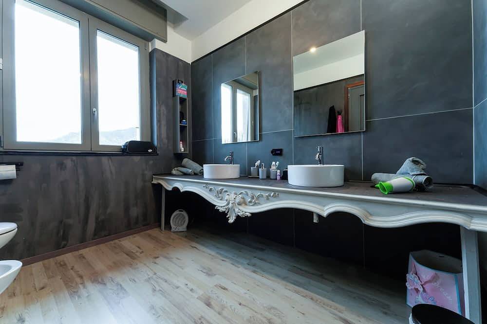 Ganze Wohnung, Camillo Rooms - Room n. 6 - close to Borgosesia between Valsesia and Valsessera in Crevacuore, Walliser Alpen