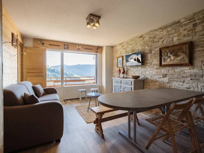 Ganze Wohnung, 3*-Apartment, 6 Pers., Haustiere erlaubt, Garage, Bergblick in La Clusaz, Annecy und Umgebung