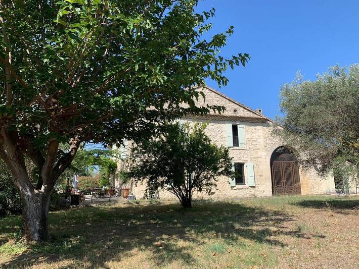 Location de vacances pour 22 personnes, avec terrasse ainsi que vue et piscine à Saze - 2