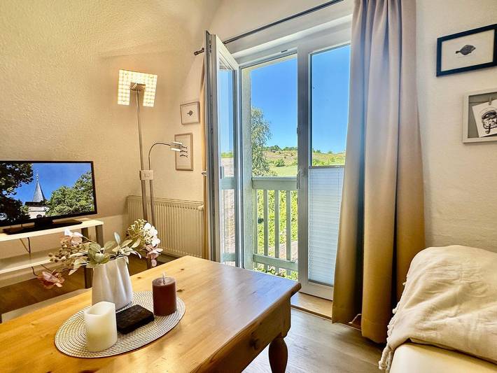 Ferienwohnung für 2 Personen, mit Balkon und Ausblick sowie Garten auf der Halbinsel Mönchgut