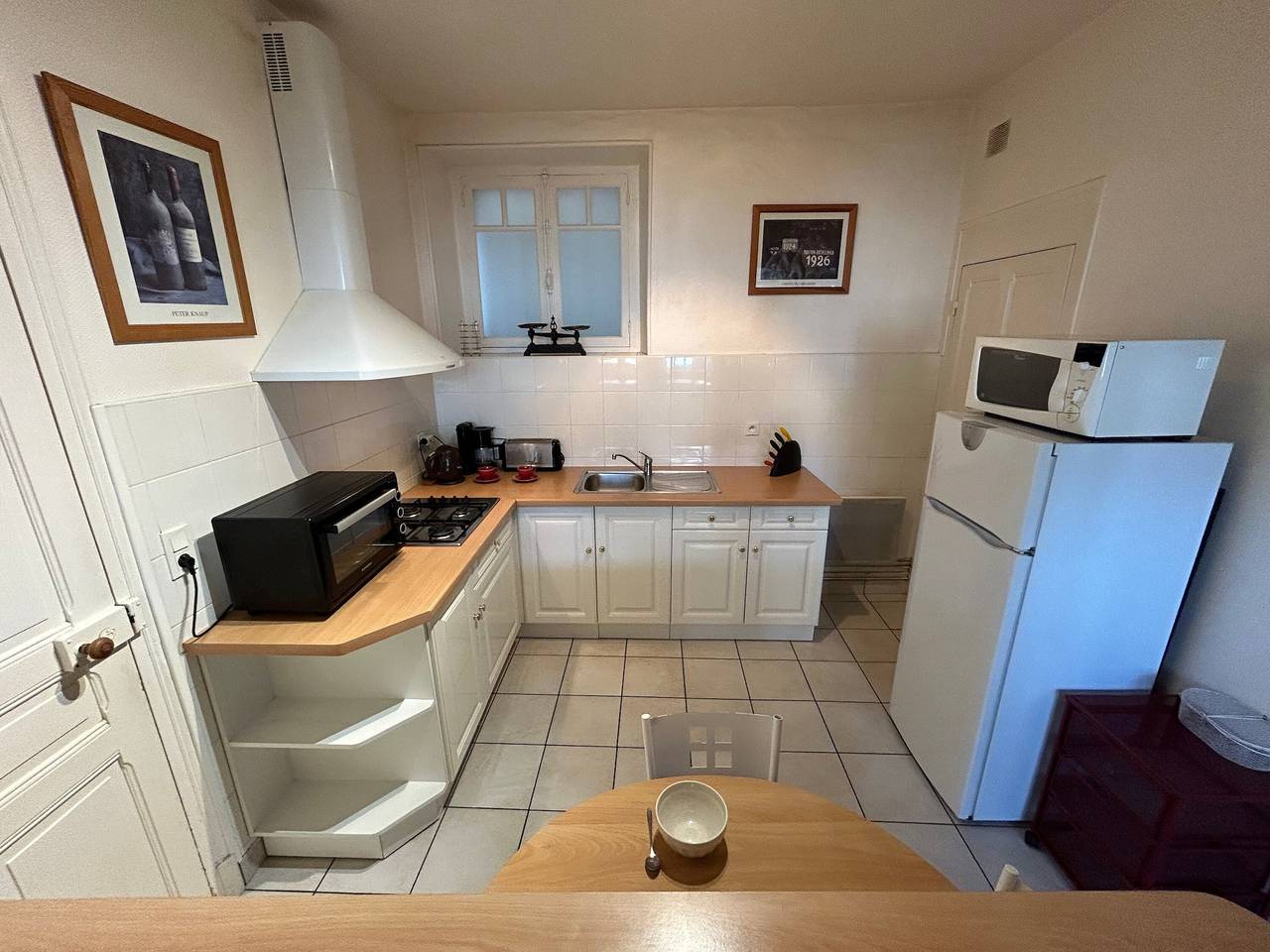 Apartamento entero, Apartamento 'Estaing' con vistas a la montaña, terraza privada y Wi-Fi in Argelès-Gazost, Pirineos franceses