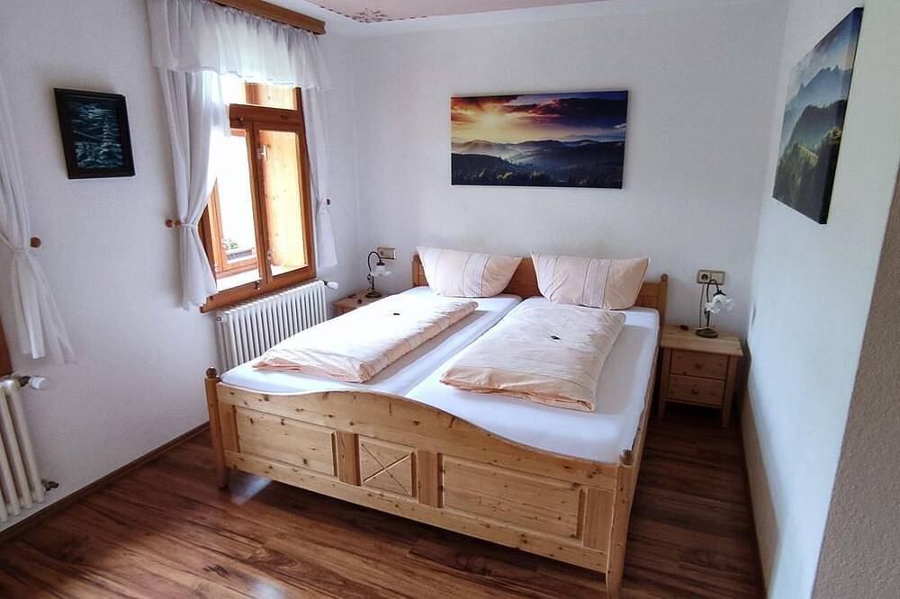 Doppelzimmer , Dusche, Wc, 1 Aufb. Mgl. - Berggasthaus Schöne Aussicht in Klingenthal, Chemnitz (region)