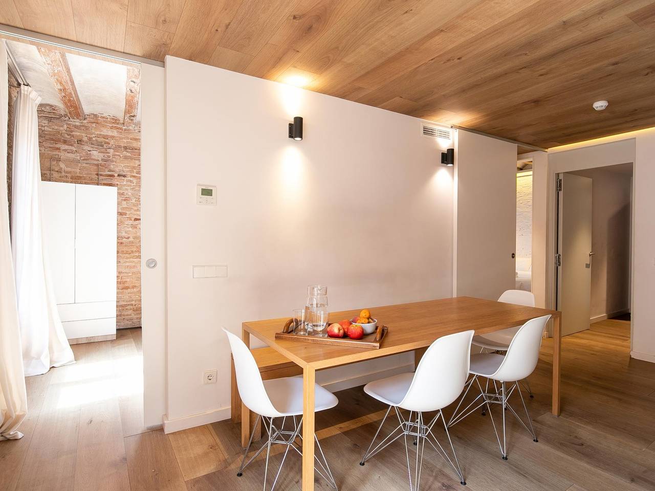 Geheel vakantieappartement, Vakantieappartement voor 8 personen met balkon in Barcelona Centre, Barcelona