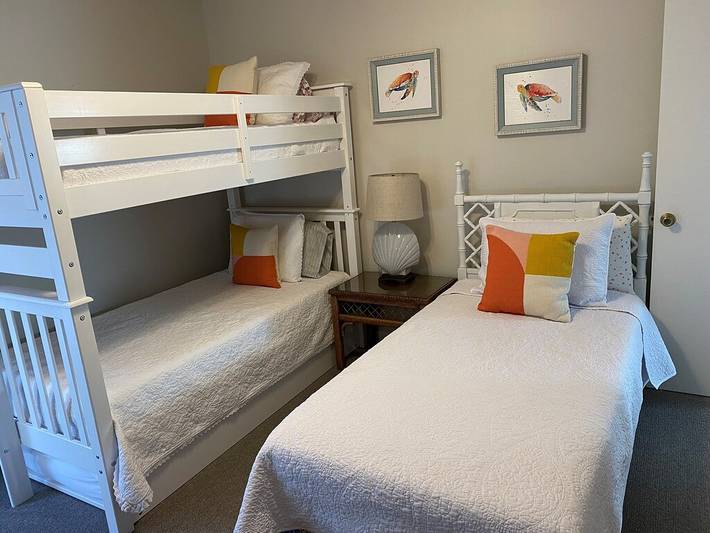 Vacation rental for 8 people, with yard and balcony in Sunset Beach (NC)