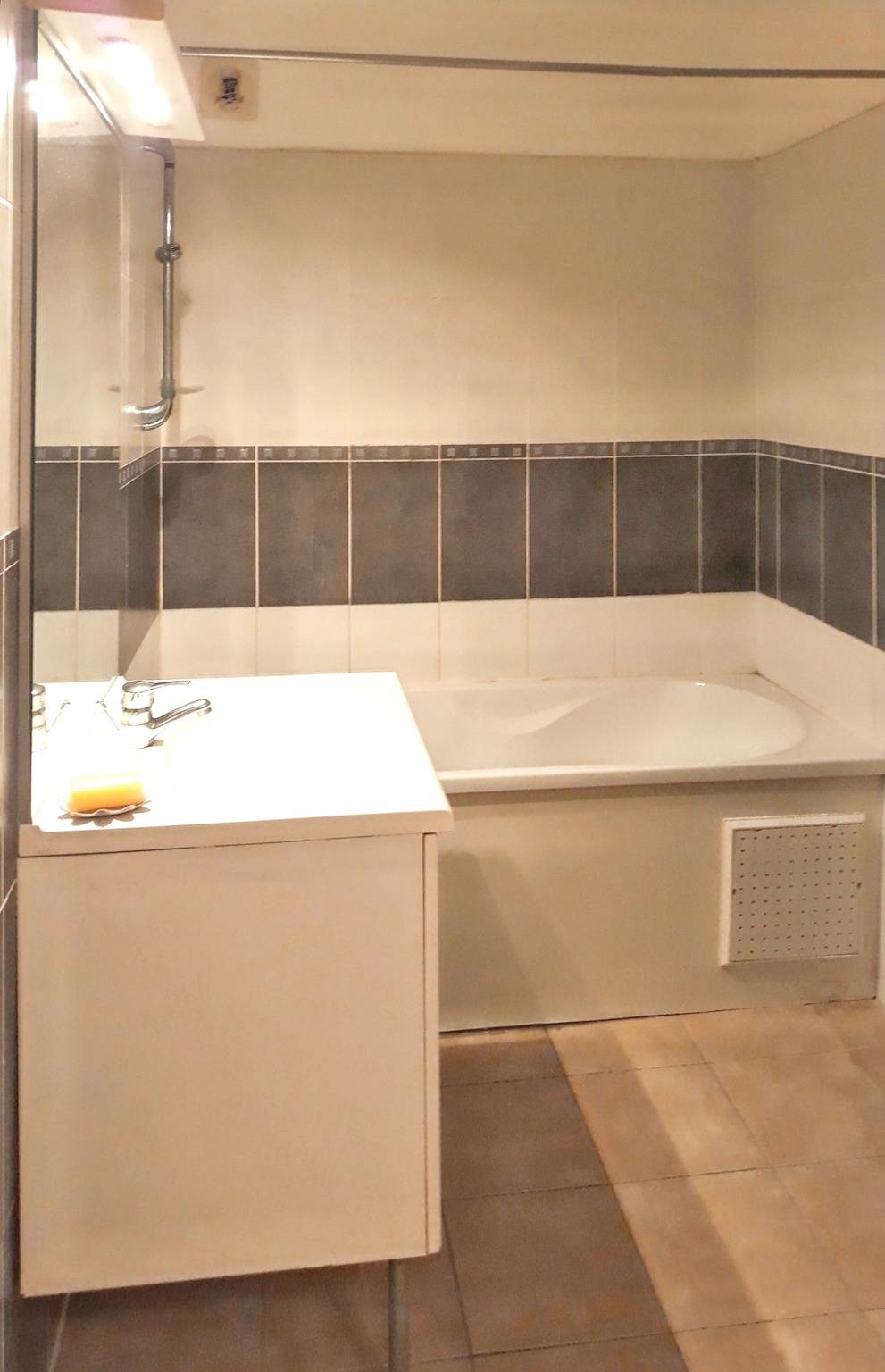Apartamento entero, Apartamento luminoso en Les Abymes, 56 m², terraza y parking in Les Abymes, Guadalupe