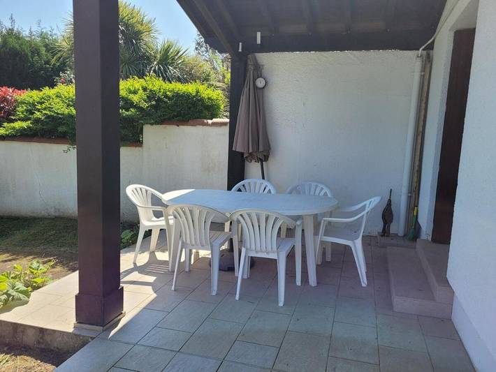 Location de vacances pour 6 personnes, avec vue ainsi que terrasse et jardin, animaux acceptés à Boucau - 2
