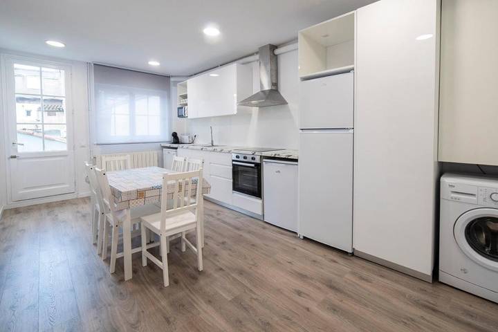 Gîte pour 5 personnes, avec balcon et vue à Olot - 2