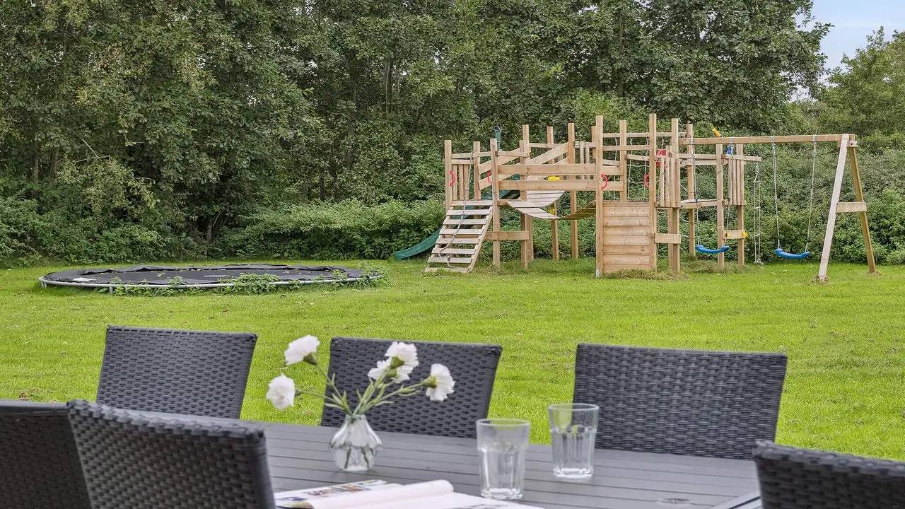 Feriehus for 19 personer med sauna in Væggerløse, Svenske Østersøen