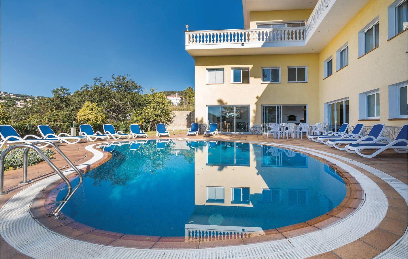 Appartamento Llorell: Piscina, Terrazza, Internet! in Canyelles, Lloret de Mar