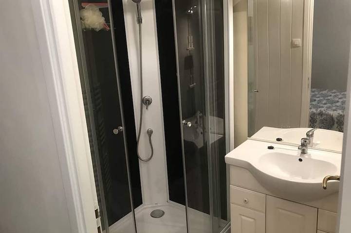 Gîte pour 3 personnes, avec piscine ainsi que jardin et jacuzzi à Penne-d'Agenais - 4