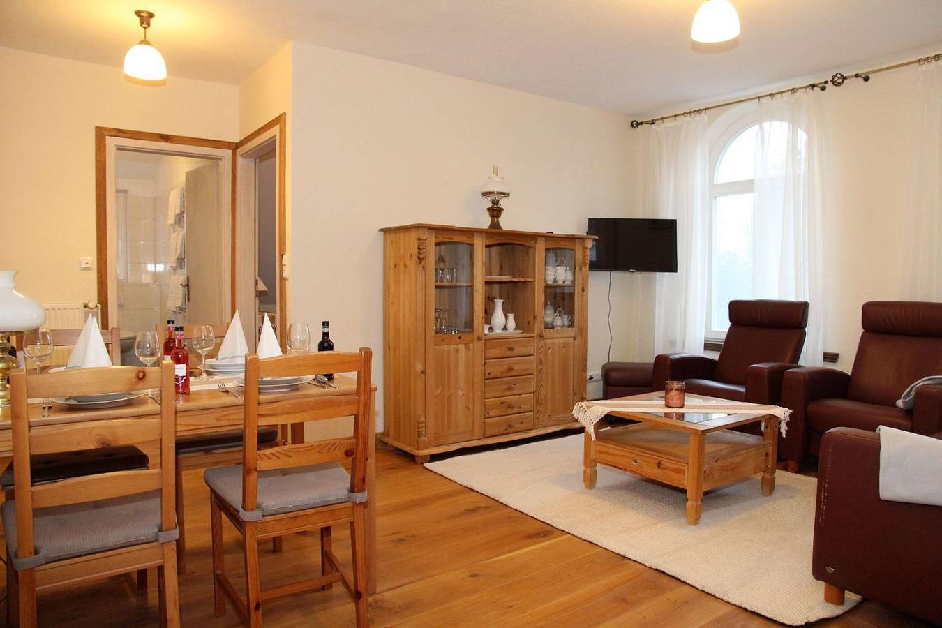 Ganze Wohnung, Oberdeck Backbord – Historische Ferienwohnung mit Garten unweit von Greetsiel in Grimersum, Krummhörn