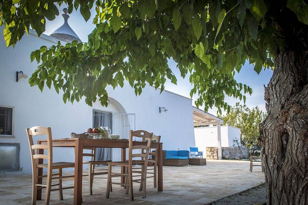 Le Contini Small Estate in Ceglie Messapica, Salento