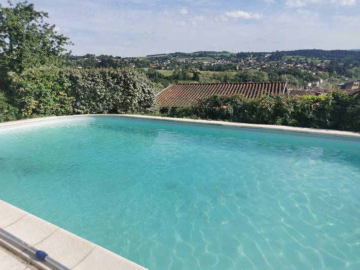 Gîte pour 2 personnes, avec piscine et jardin dans Rhône - 3
