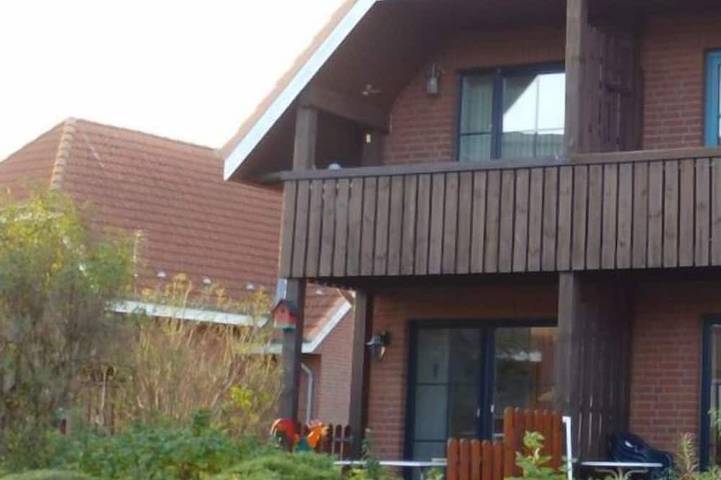 Ferienhaus für 2 Personen, mit Terrasse in Lemkenhafen