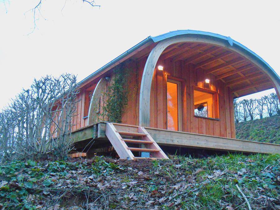 Camping Le Val Vert en Berry - Chalet 2 personas - Cabaña ecológica de madera con instalaciones sanitarias (puede alojar hasta 4 personas por un cargo adicional en el camping) in La Châtre, Región de La Châtre