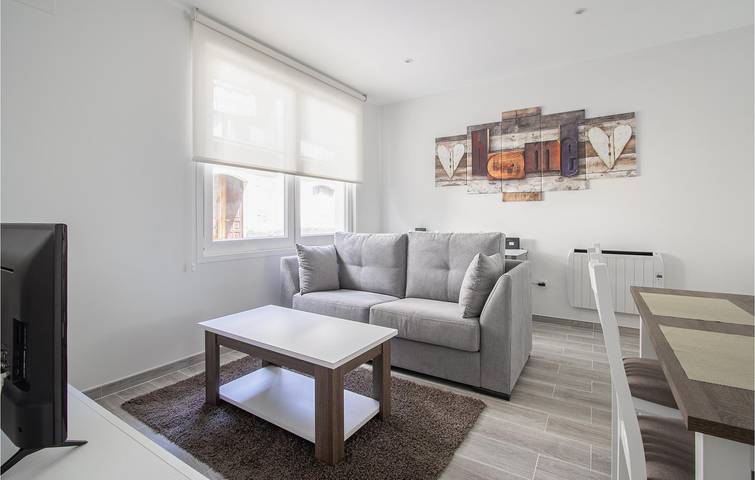 Amplio Apartamento de 120 m2: Playa 2km, Wi-Fi, Aparcamiento in Noya, Rias Baixas
