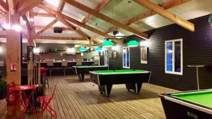 Camping pour 6 personnes, avec terrasse, animaux acceptés à Mimizan