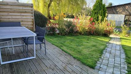 Gîte pour 8 personnes, avec jardin et terrasse, adapté aux familles à Haute-Épine