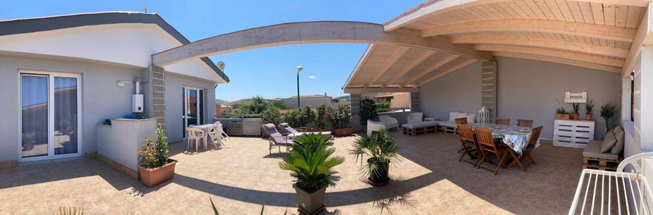 Location de vacances pour 6 personnes, avec vue et terrasse dans Palmadula - 2