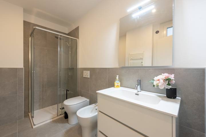 Appartamento intero, Central Apartment Piazza Dante Genova in Genova (Città), Genoa