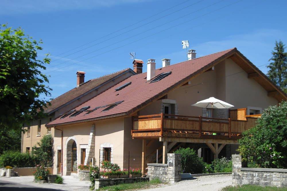 Ganze Wohnung, Mit uns sind Sie zuhause! in Marigny (Jura), Lac de Chalain