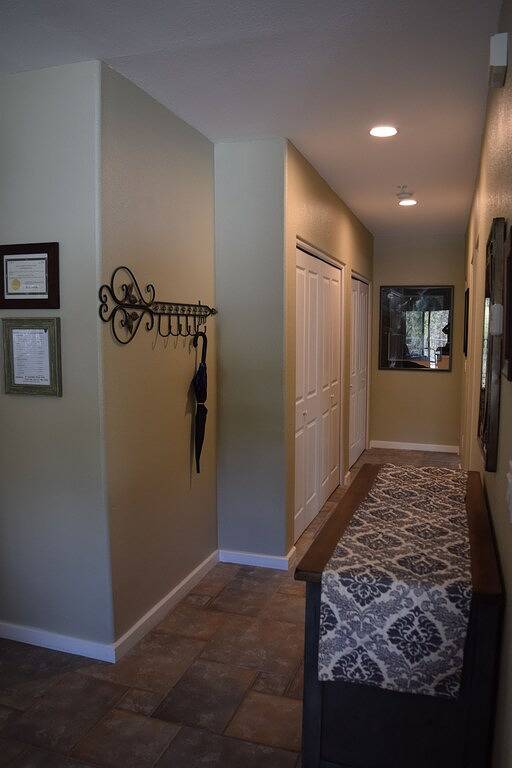 Ganze Wohnung, Berg Ansichten! Bedecktes Deck! Wanderung zum Bayer, Wanderwege, Sessellift 4 in Taos Ski Valley, Taos County