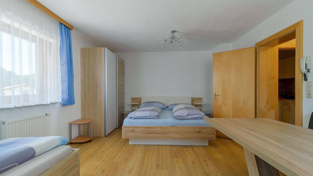 Ganze Ferienwohnung, Ferienwohnung für 3 Personen (45 m²) in Flirsch am Arlberg in Flirsch, Arlberg