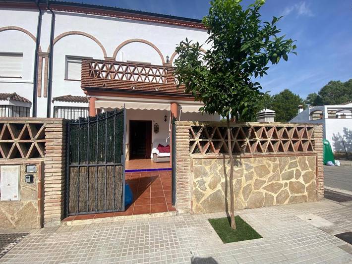Casa rural para 8 personas, con vistas además de terraza y piscina, Se admiten mascotas en El Bosque - 3