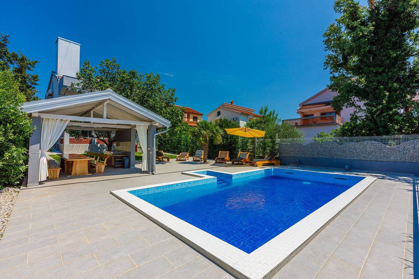 Dom dla 14 osoby w Jadranovo, Żupania primorsko-gorska