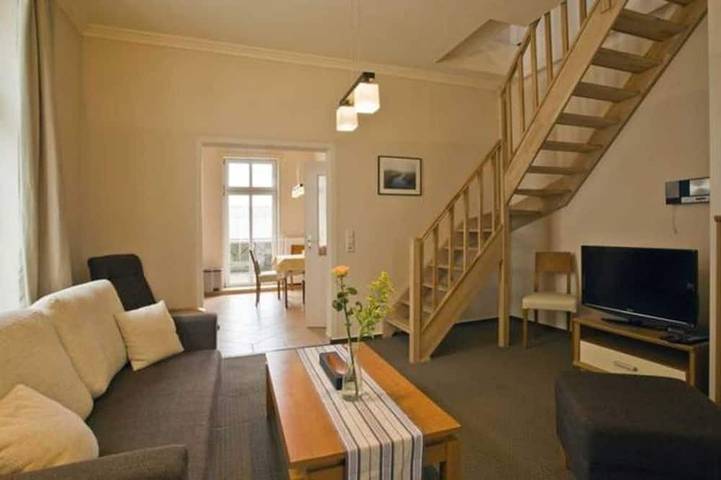 Villa für 4 Personen, mit Balkon in Sassnitz