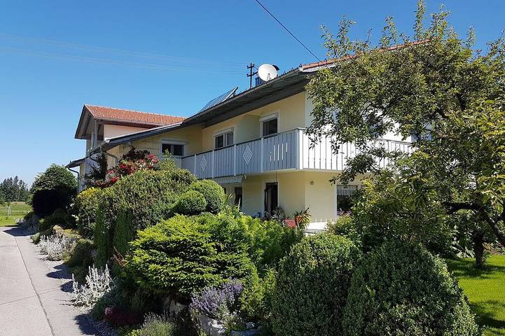 Ferienwohnung für 2 Personen, mit Balkon in Bad Heilbrunn