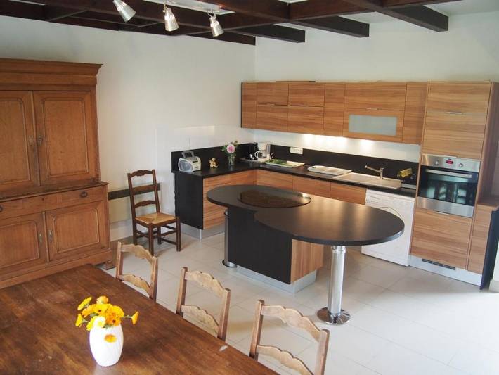 Location de vacances pour 9 personnes, avec jardin à Vains - 4